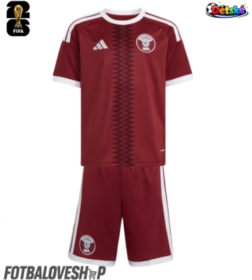 Katar Dětské Domácí Dres MS 2026 Krátký Rukáv (+ trenýrky)